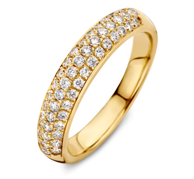 18 Karaat geel gouden Aurore oorringen met 0.52 crt Lab-Grown Diamonds. Model Emilie.
Ontdek de tijdloze elegantie van onze Emilie serie. Deze solide ring is gezet met diamanten in fonkelende pavézetting. De Emilie sieraden hebben hierdoor een luxe uitstraling. 
Ring Emilie is een echte smaakmaker binnen de Aurore collectie en ze is perfect te combineren met veel van onze andere ringen. Probeer Emilie bijvoorbeeld eens met solitair Olivia of een van de gladde trouwringen.
De Emilie collectie bevat naast ringen, ook prachtige oorbellen. Een topcollectie om eindeloos mee te combineren!